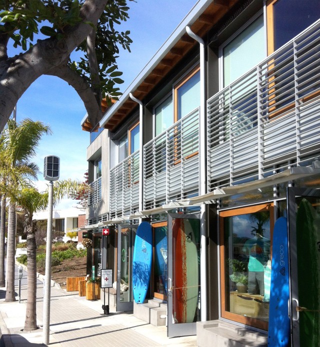 Manhattan Beach Shopping and Surfboards